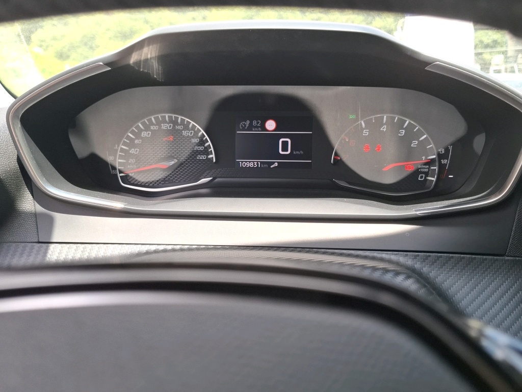 Peugeot 2008 BlueHDi 110 S&S BVM6 Allure 2021