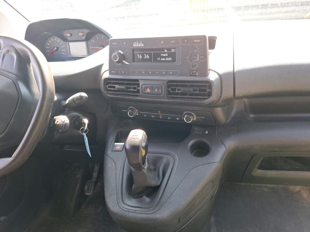 Peugeot PARTNER FOURGON STANDARD 650 KG BLUEHDI 100 S&S BVM5 PREMIUM 2019
