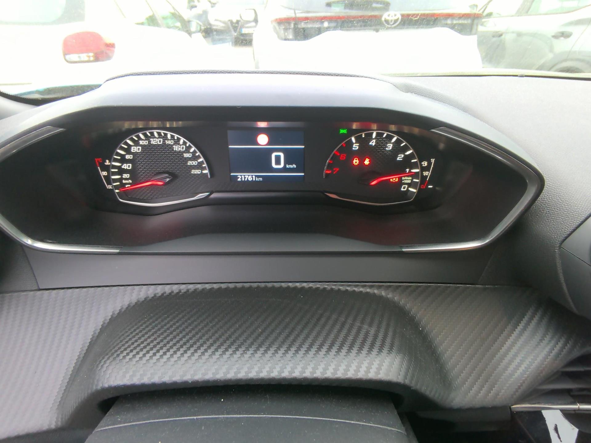 Peugeot 2008 100 S&S BVM6 Style 2025