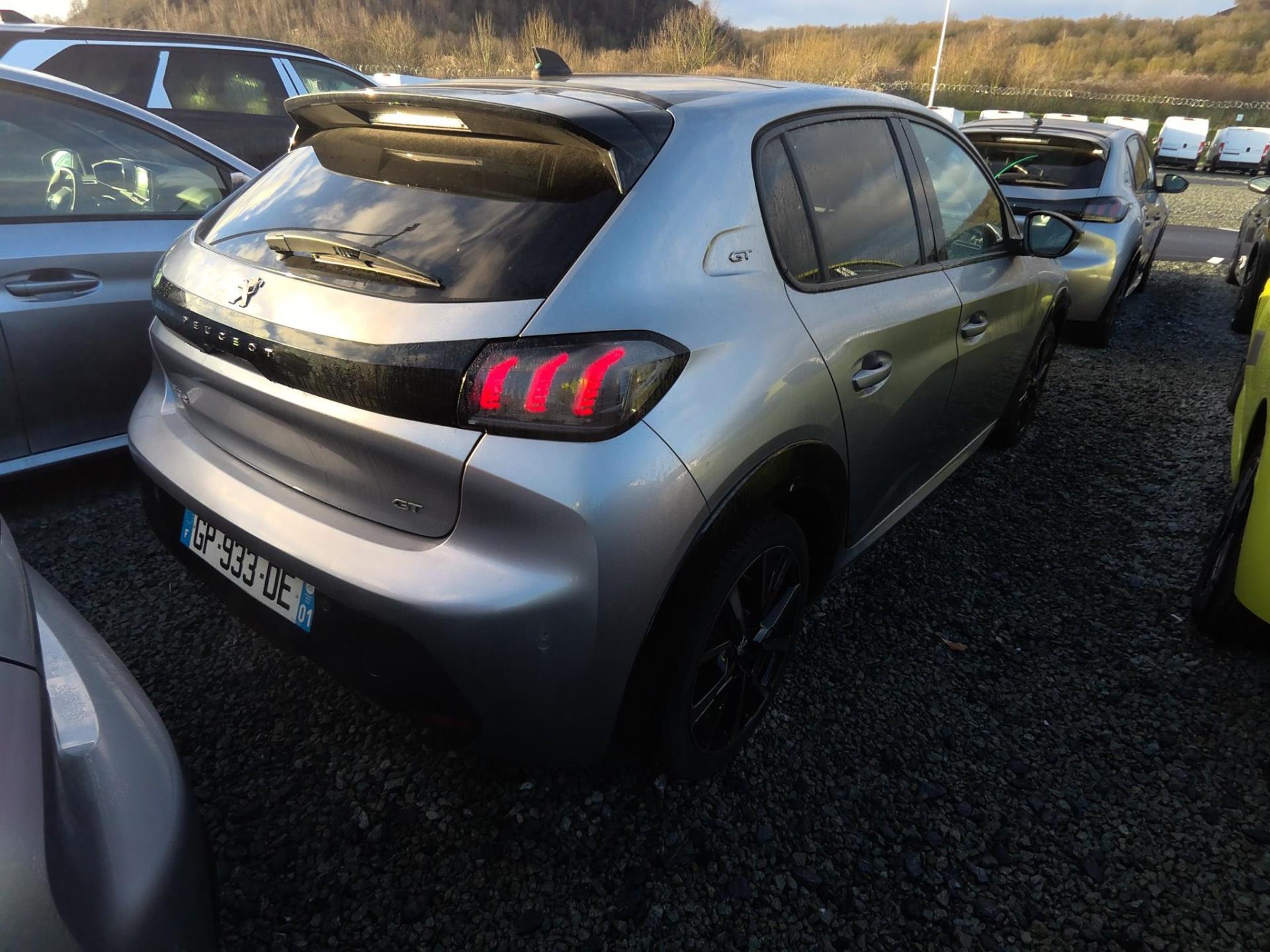 Peugeot 208 BlueHDi 100 S&S BVM6 GT 2023