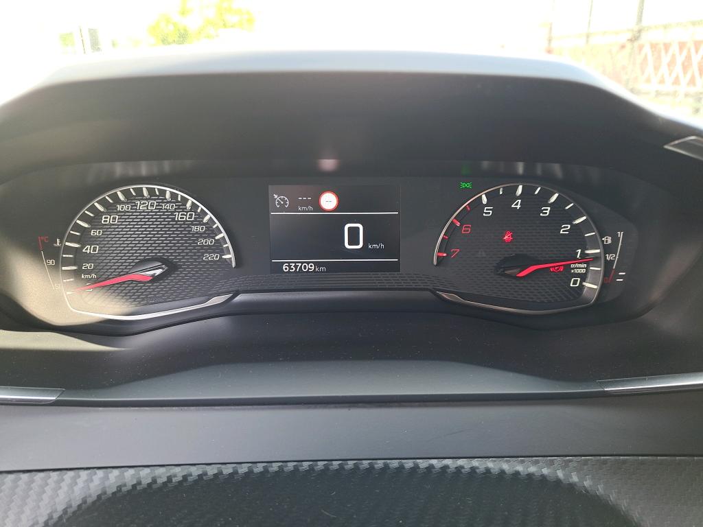 Peugeot 2008 BlueHDi 110 S&S BVM6 Active Pack 2022