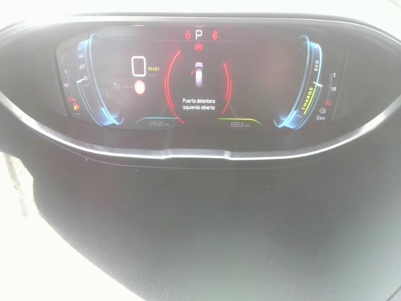 Foto Peugeot 3008 Hybrid 6