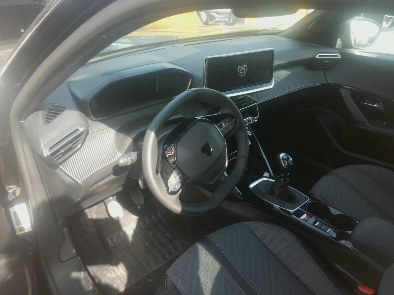 Foto Peugeot 2008 3