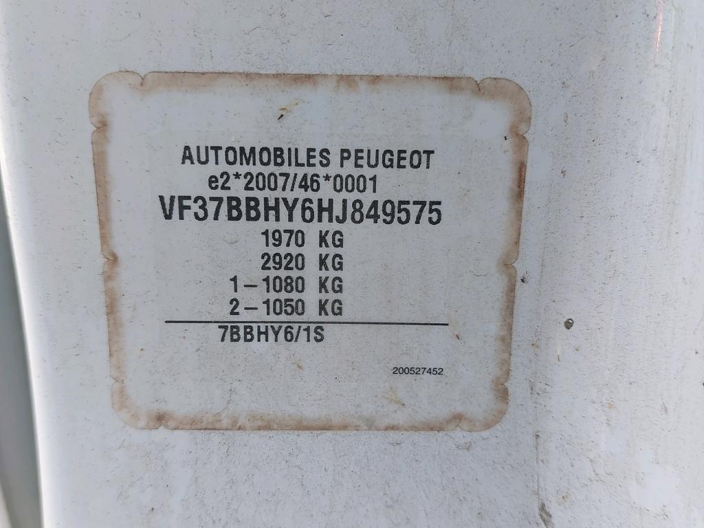 Peugeot PARTNER FOURGON STANDARD 1.6 BLUEHDI 100 S&S BVM5 PREMIUM 2017