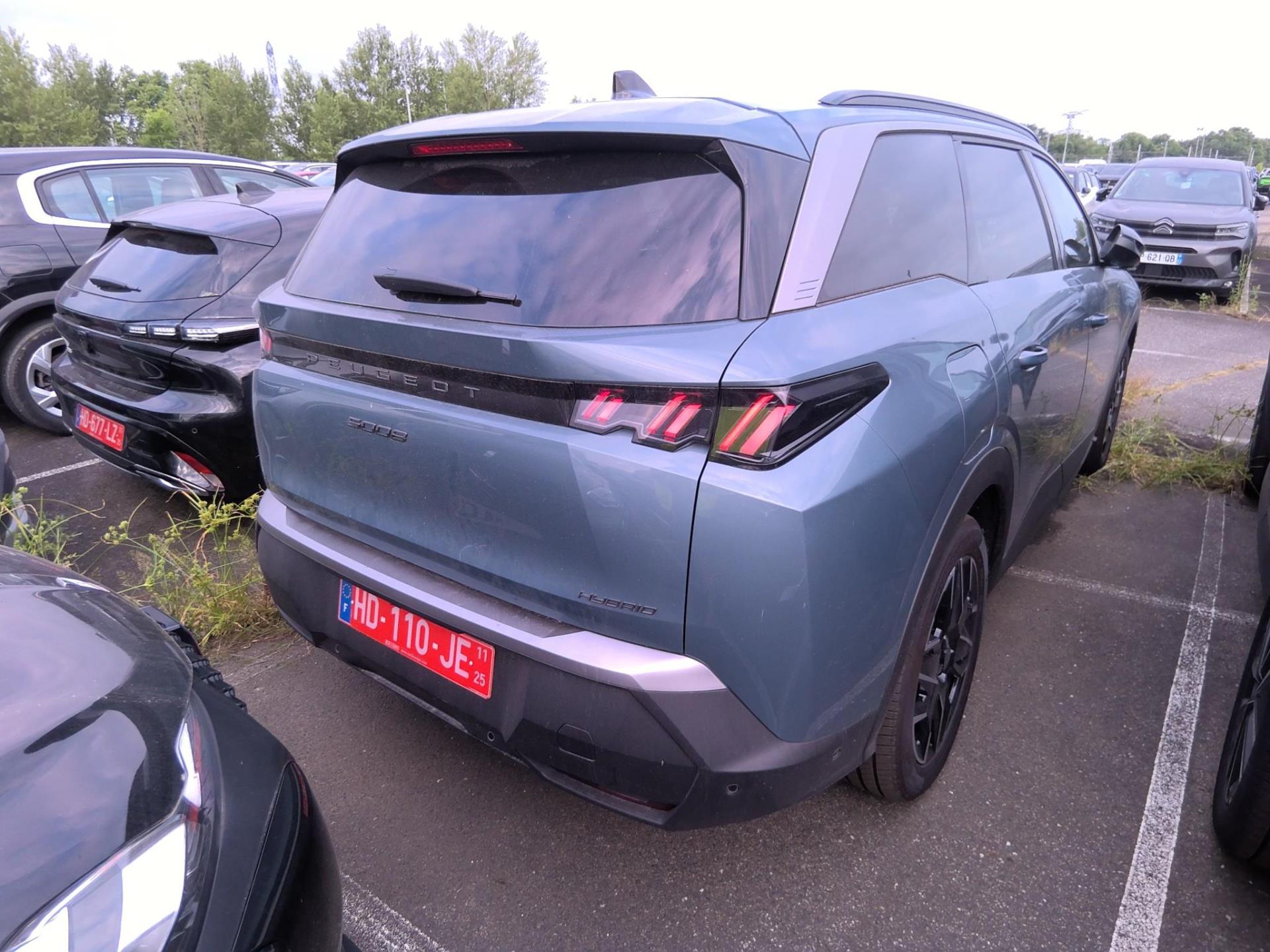 Peugeot 5008 Hybrid 145 e-DCS6 Allure 2025