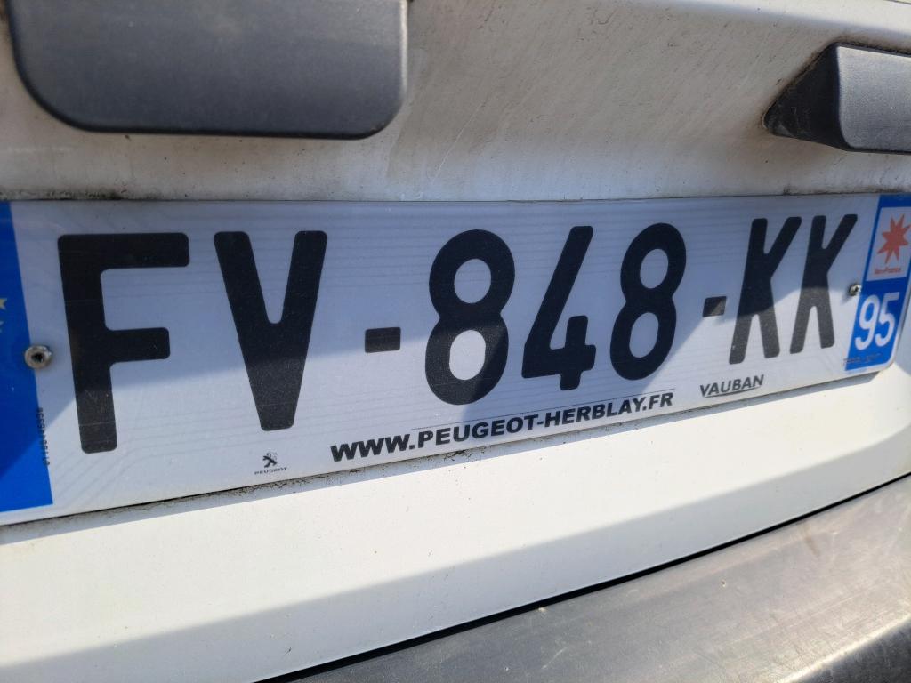 Peugeot PARTNER FOURGON STANDARD 650 KG BLUEHDI 100 S&S BVM5 PREMIUM 2020