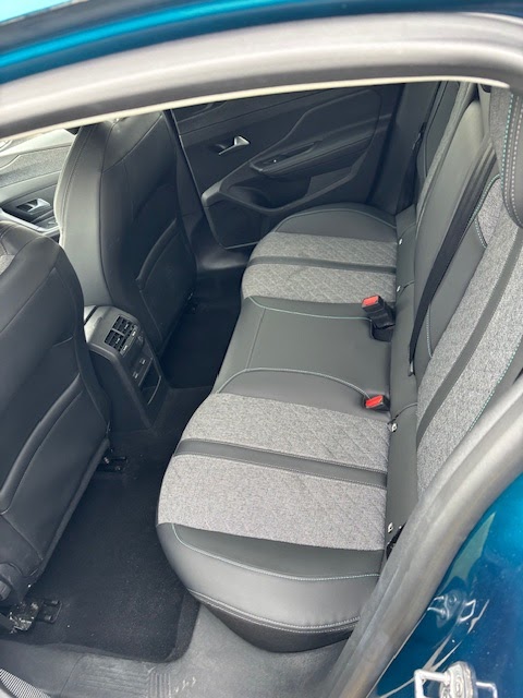 Foto Peugeot 408 18