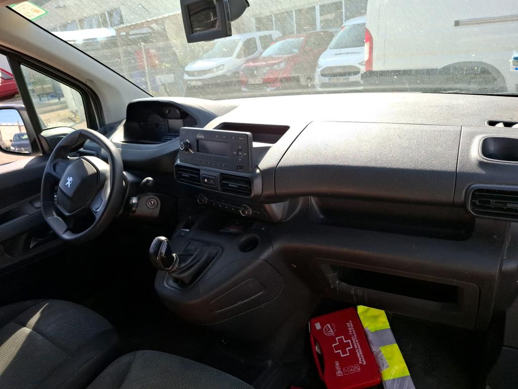 Peugeot PARTNER FOURGON STANDARD 650 KG BLUEHDI 100 S&S BVM5 PREMIUM 2021