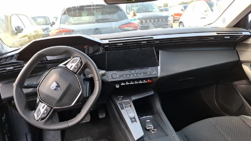Foto Mitsubishi 308 11