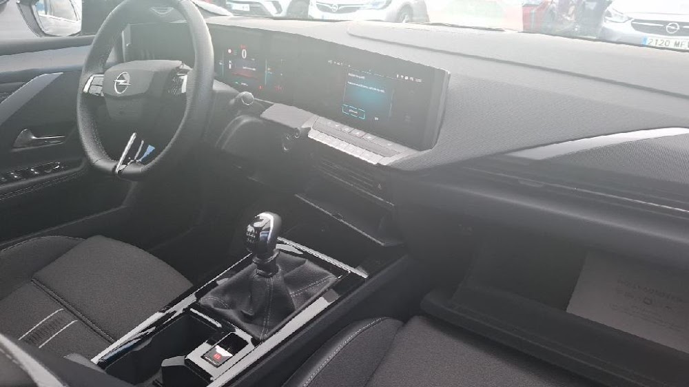 Foto Opel Astra 12