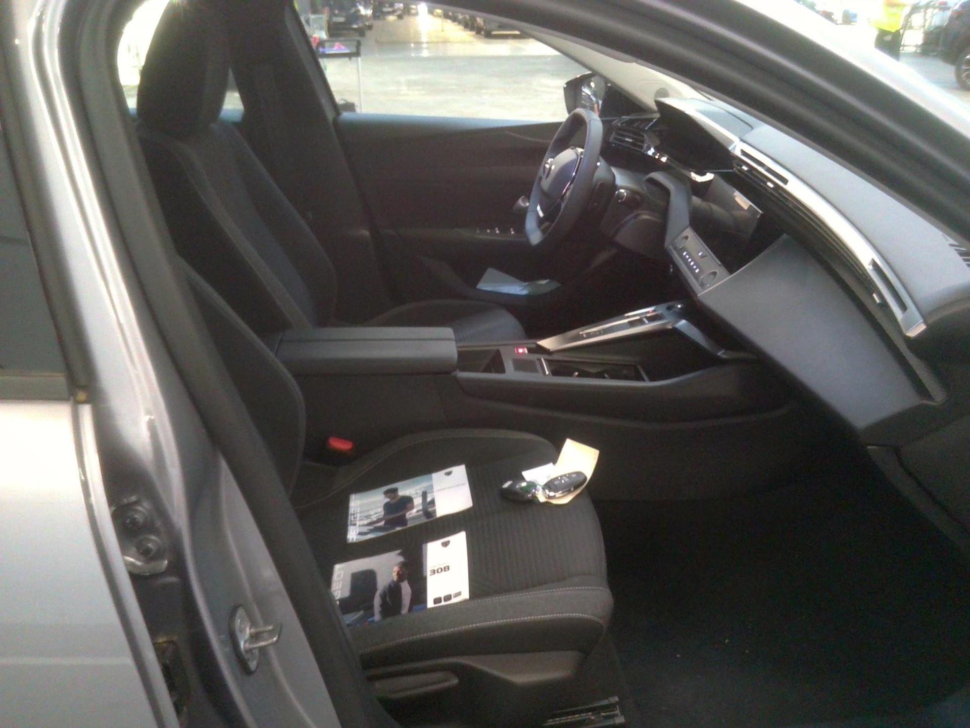 Peugeot 308 PHEV 180 e-EAT8 Active Pack 2023