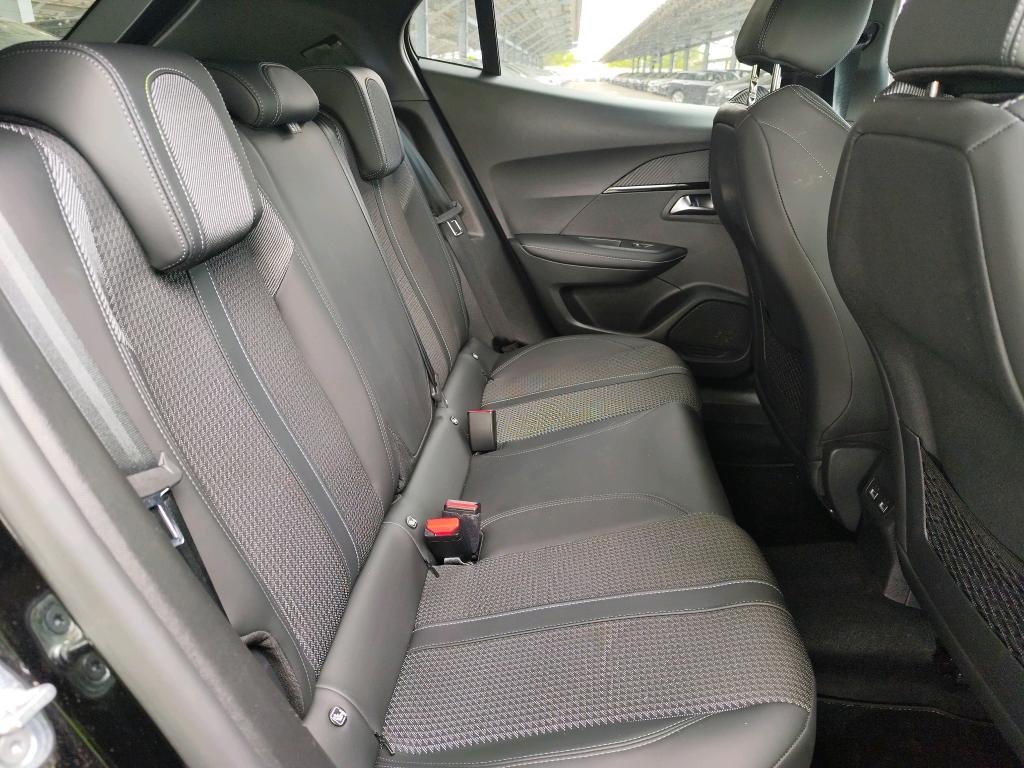 Peugeot 2008 BlueHDi 130 S&S EAT8 GT 2023