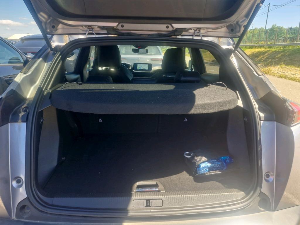 Peugeot 2008 BlueHDi 130 S&S EAT8 GT 2022
