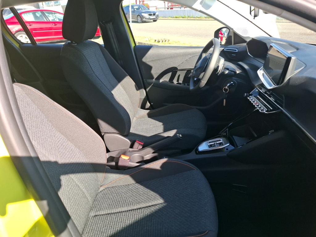 Peugeot 208 Hybrid 110 ch e-DCS6 Style 2025