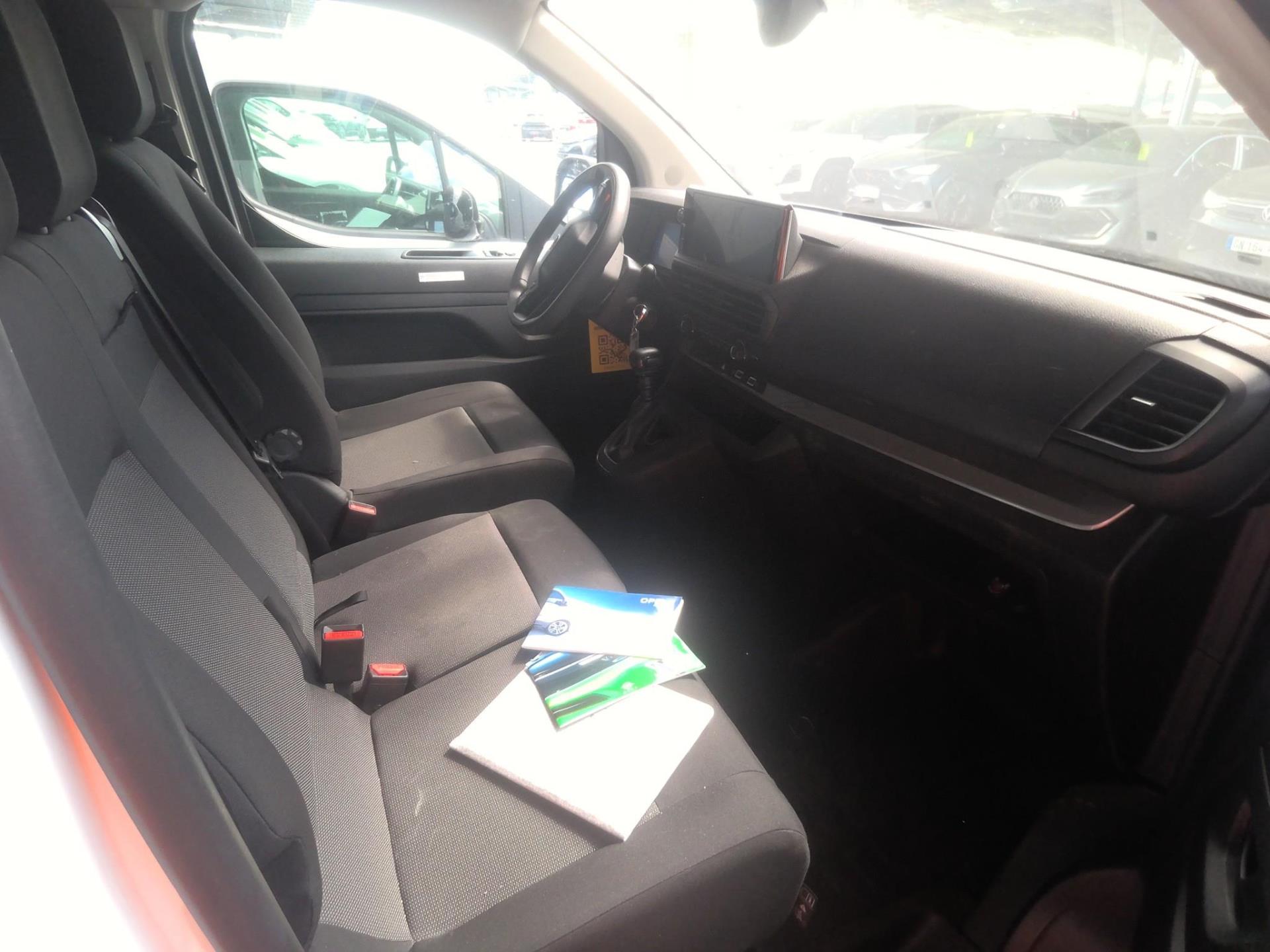Opel VIVARO FGN TAILLE M BLUEHDI 120 S&S BVM6 2024