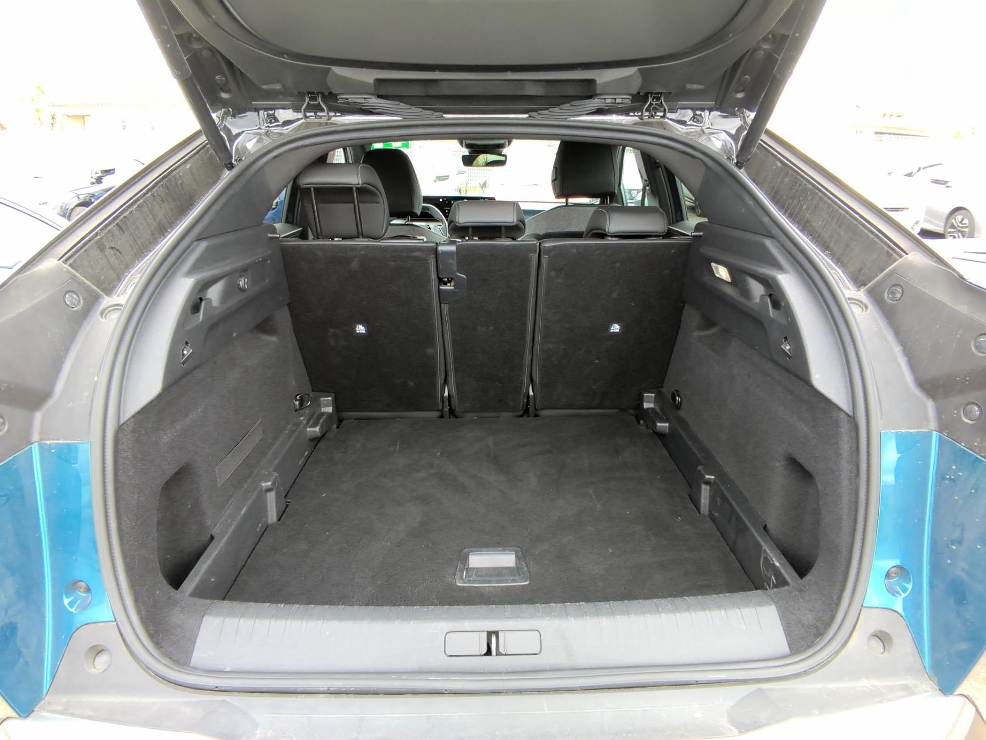 Peugeot 3008 Hybrid 145 e-DCS6 GT 2025