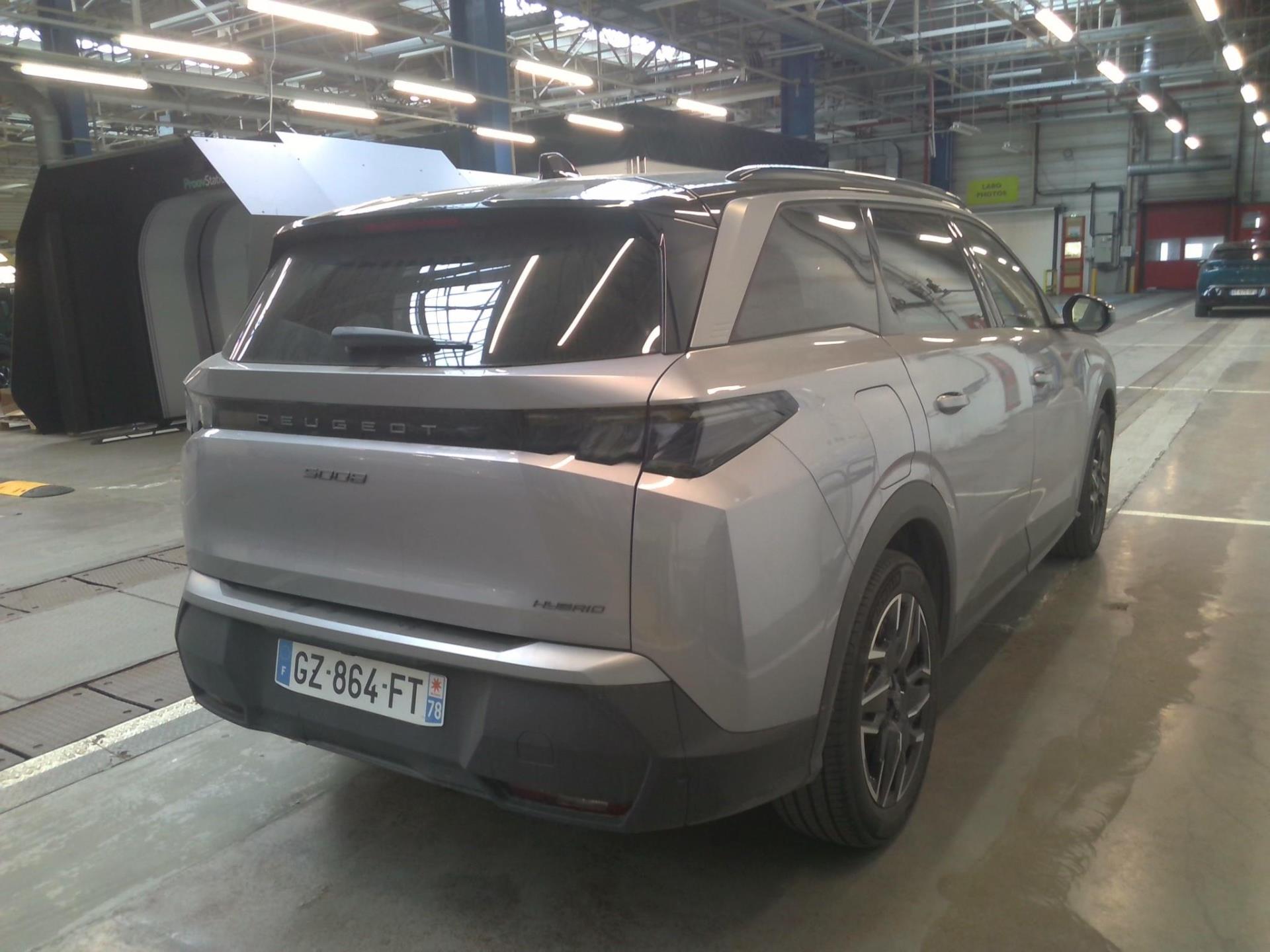 Peugeot 5008 Hybrid 136 e-DCS6 GT 2024