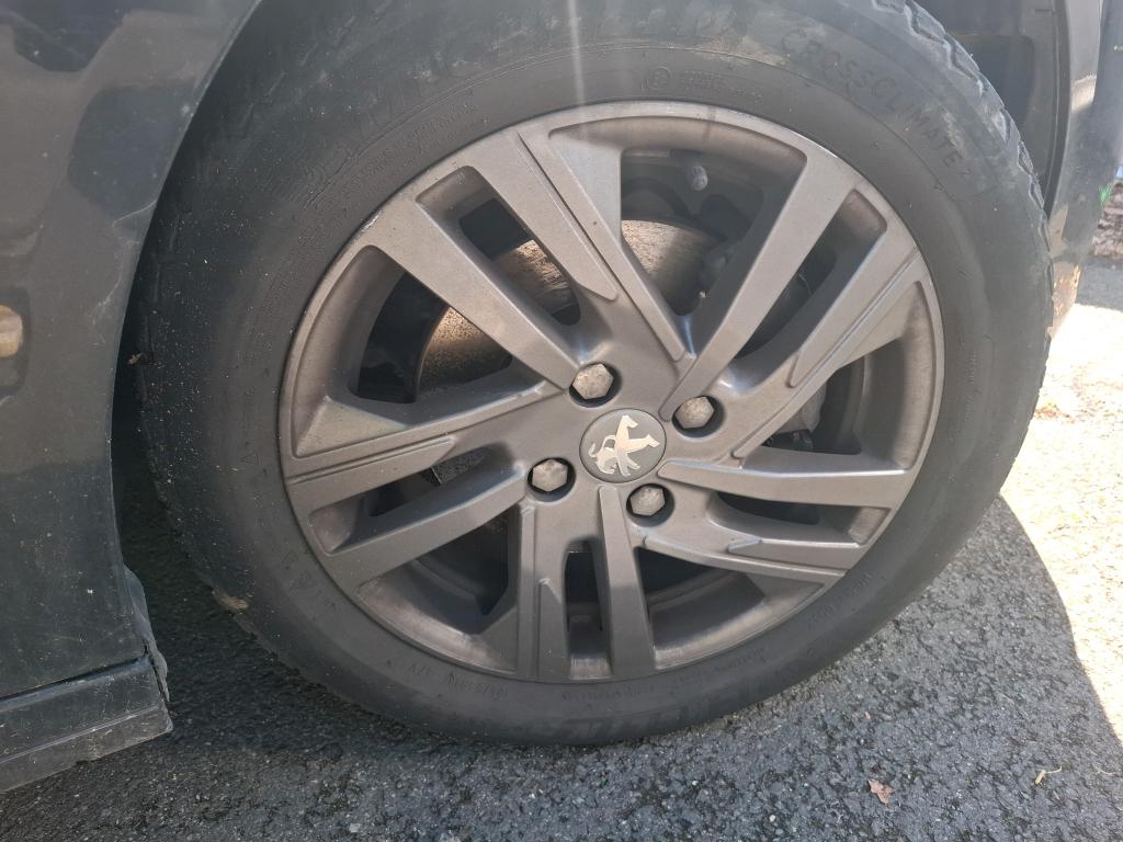 Peugeot 208 PureTech 100 S&S BVM6 Style 2022