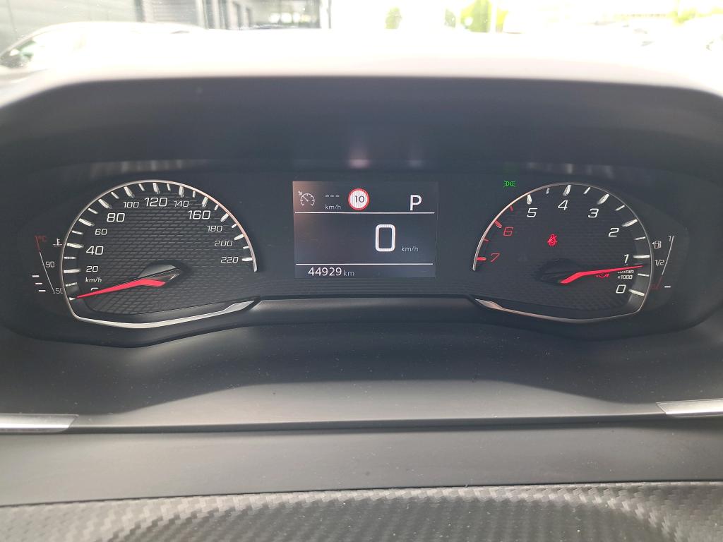 Peugeot 2008 BlueHDi 130 S&S EAT8 Allure 2022