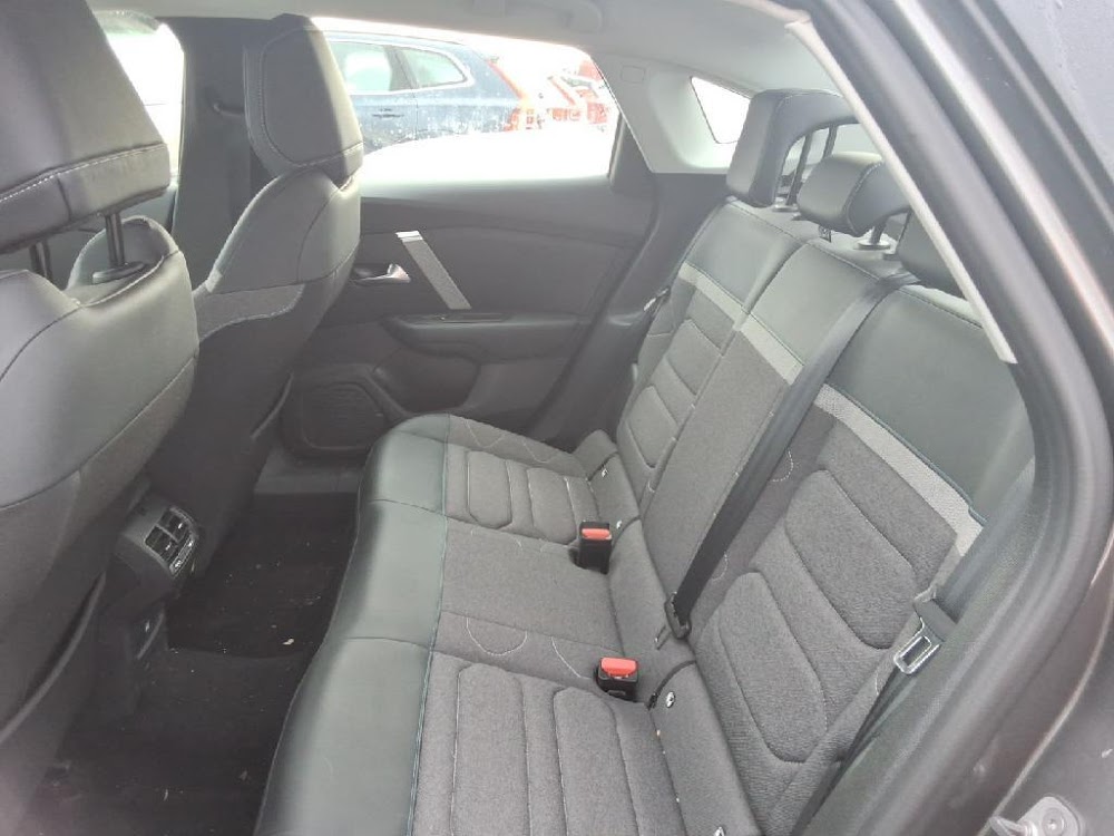 Foto Citroën C4 X 25