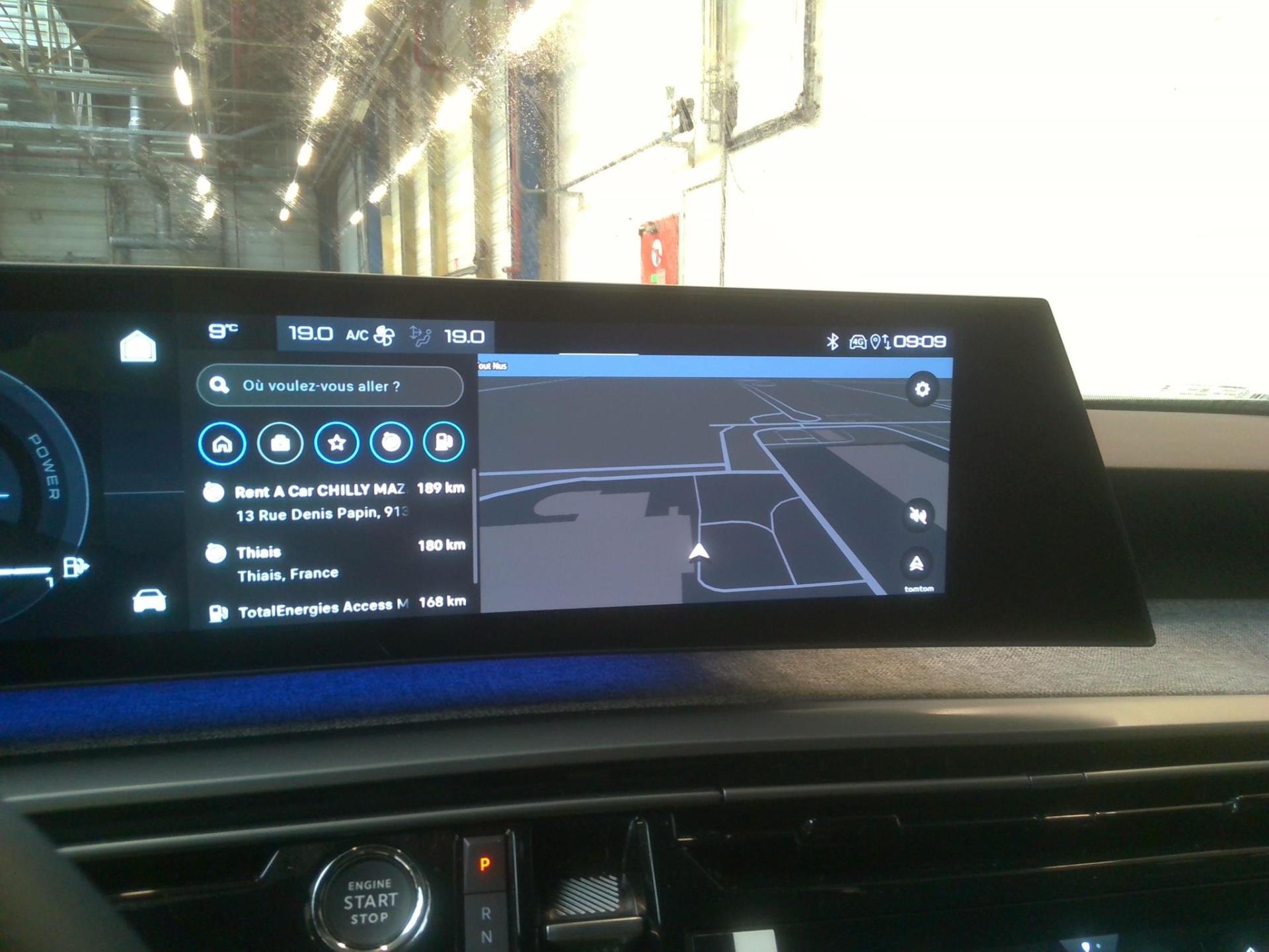 Peugeot 3008 Hybrid 136 e-DCS6 Allure 2024