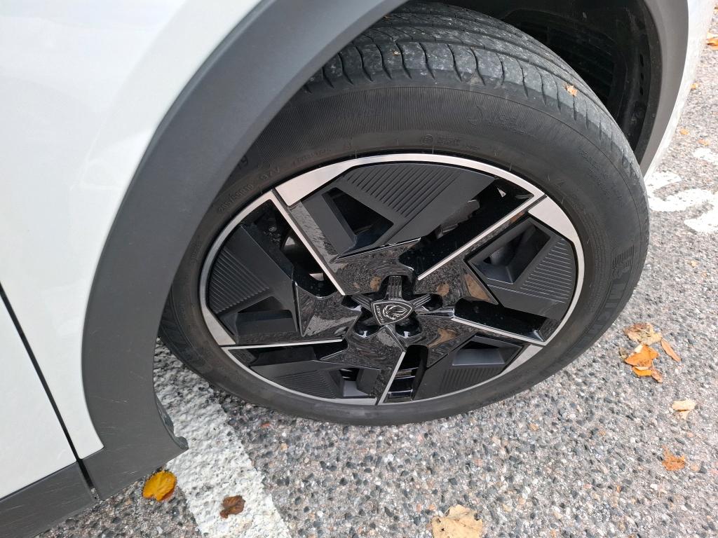 Peugeot 408 PHEV 225 e-EAT8 GT 2023