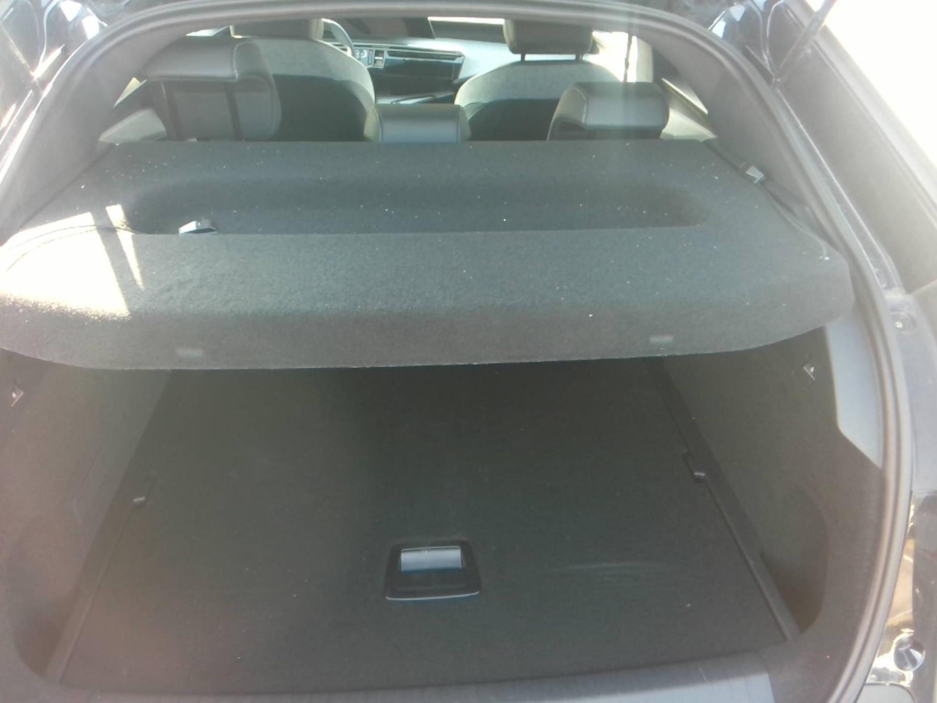 Peugeot 3008 Hybrid 136 e-DCS6 Allure 2025