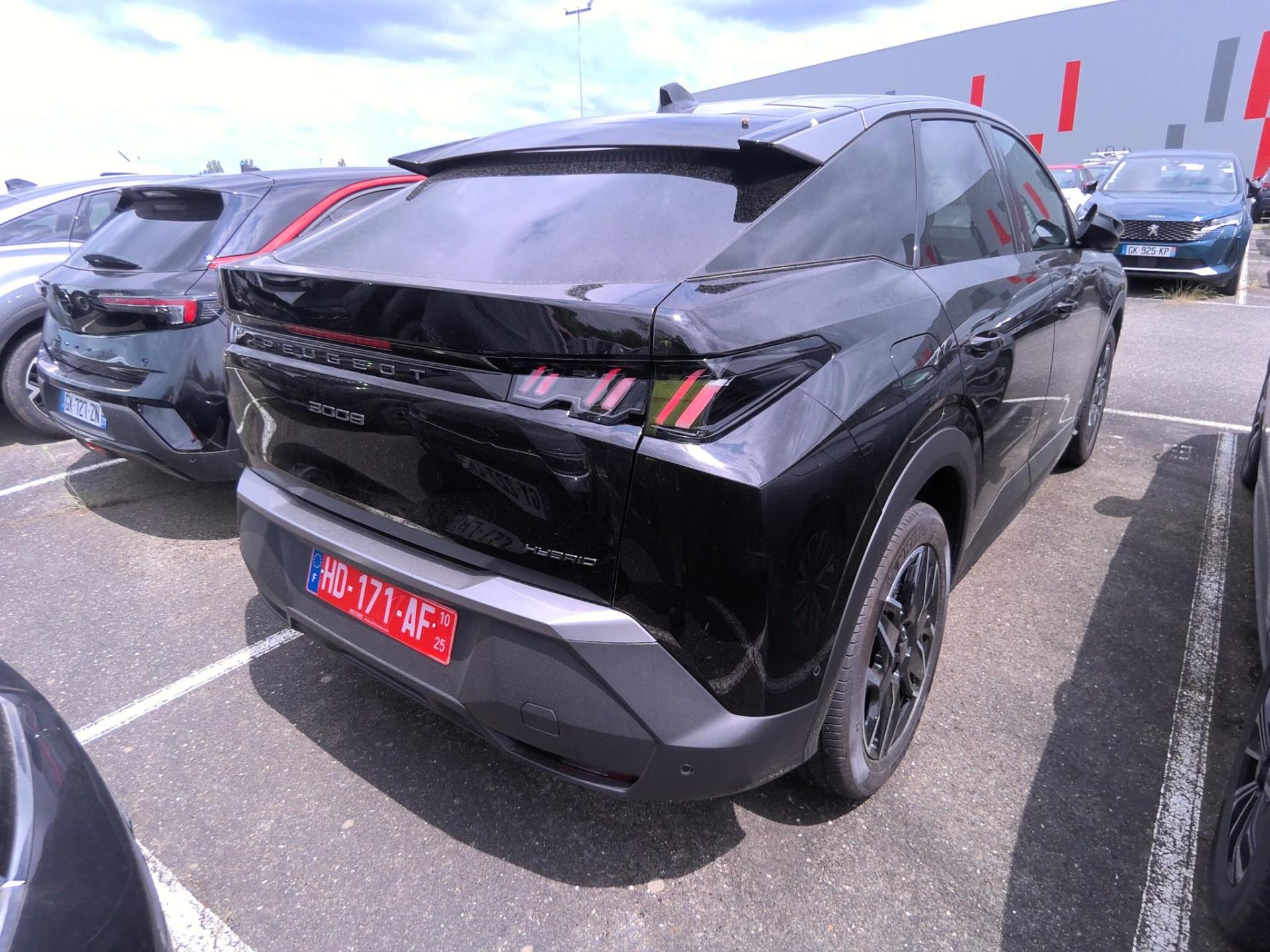 Peugeot 3008 Hybrid 145 e-DCS6 Allure 2025