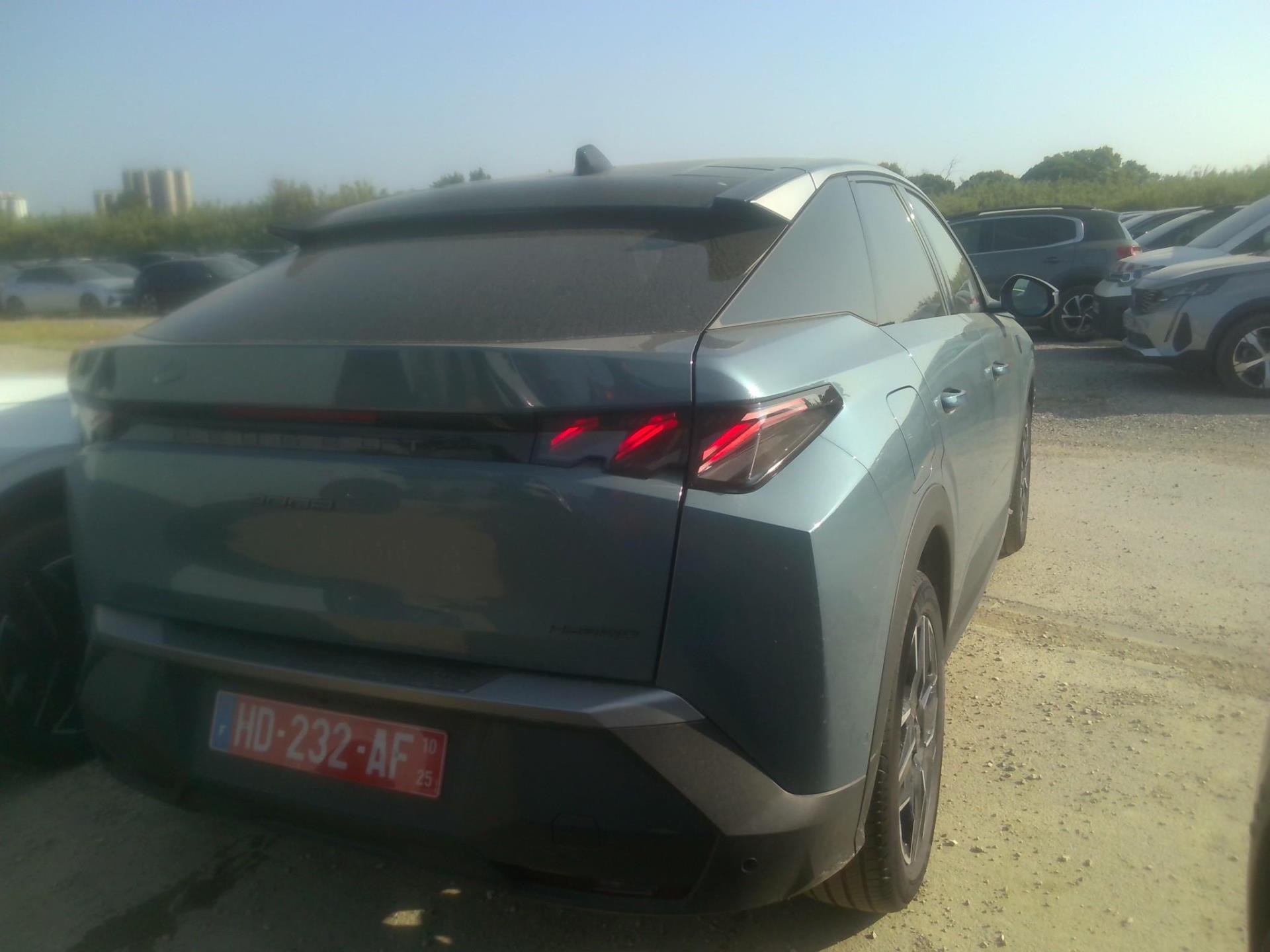 Peugeot 3008 Hybrid 145 e-DCS6 GT 2025