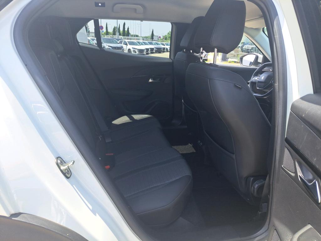 Peugeot 2008 BlueHDi 130 S&S EAT8 Allure Business 2021