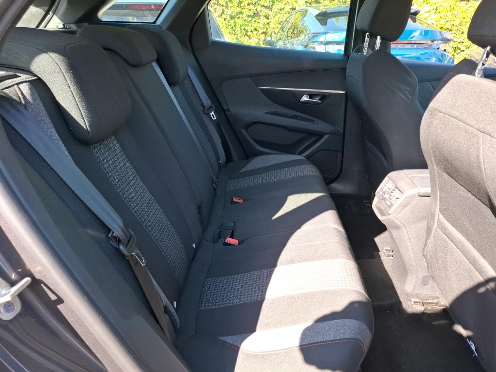 Peugeot 3008 BlueHDi 130ch S&S EAT8 Active Pack 2022