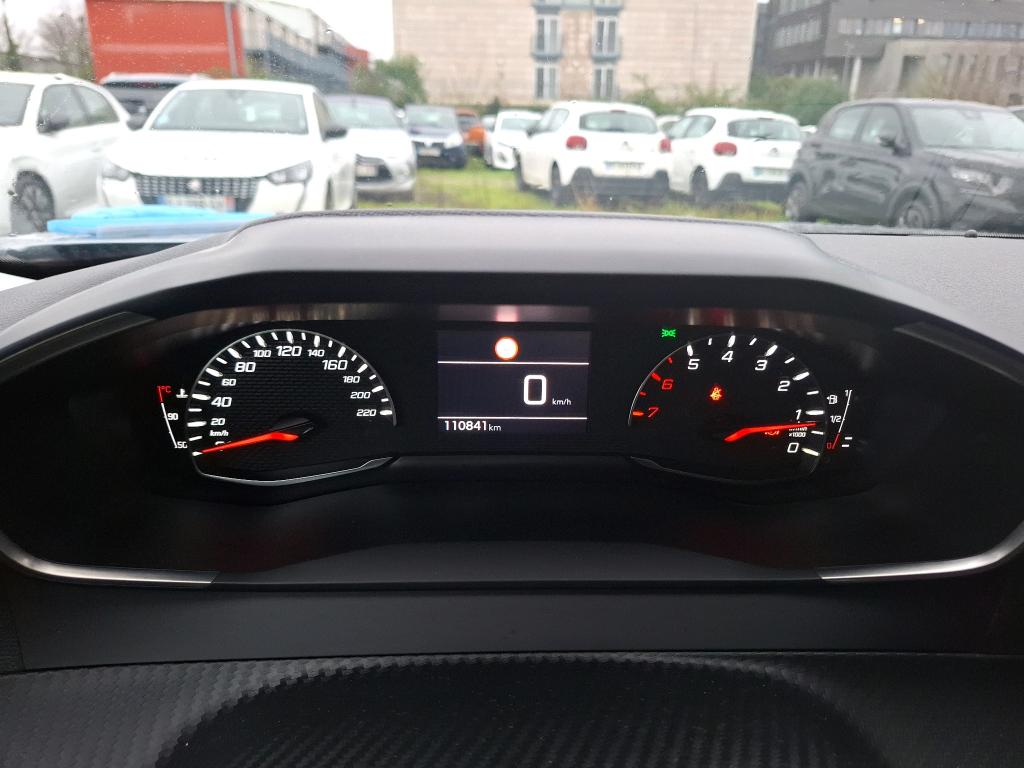 Peugeot 2008 PureTech 100 S&S BVM6 Style 2021
