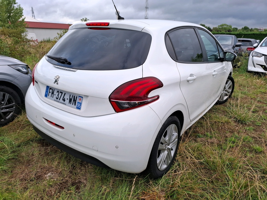 Peugeot 208 PureTech 82ch S&S BVM5 6.2 Evap Signature 2020