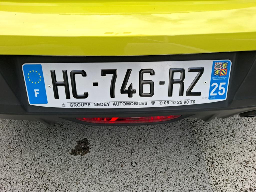 Peugeot 208 Hybrid 100 e-DCS6 Style 2025