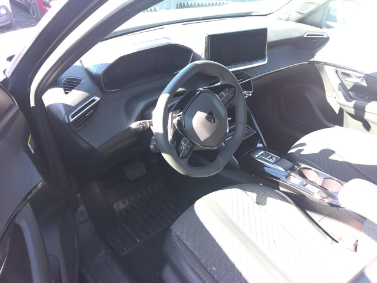 Foto Peugeot 2008 6