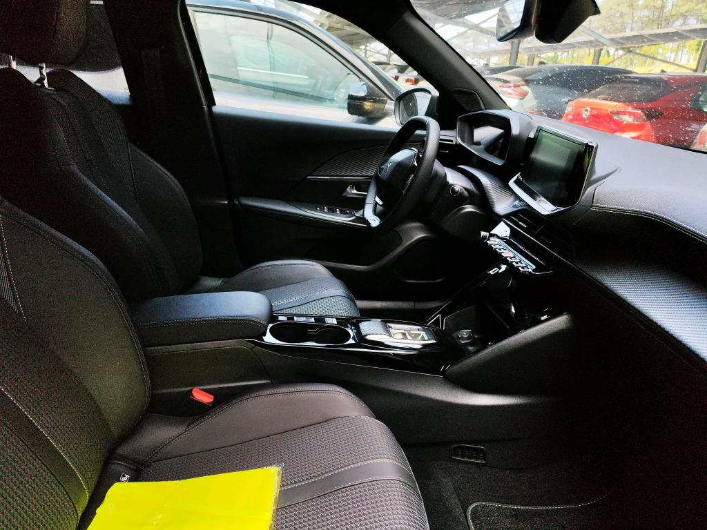 Peugeot 2008 Electrique 136 ch GT 2023