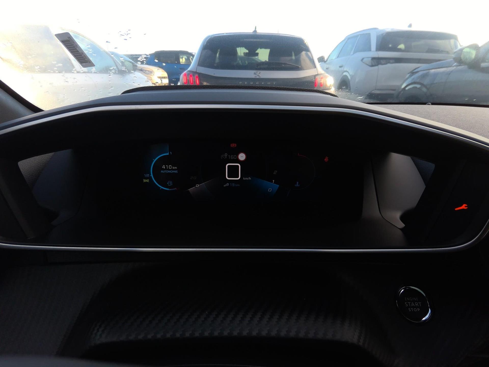 Peugeot 208 BlueHDi 100 S&S BVM6 GT 2023