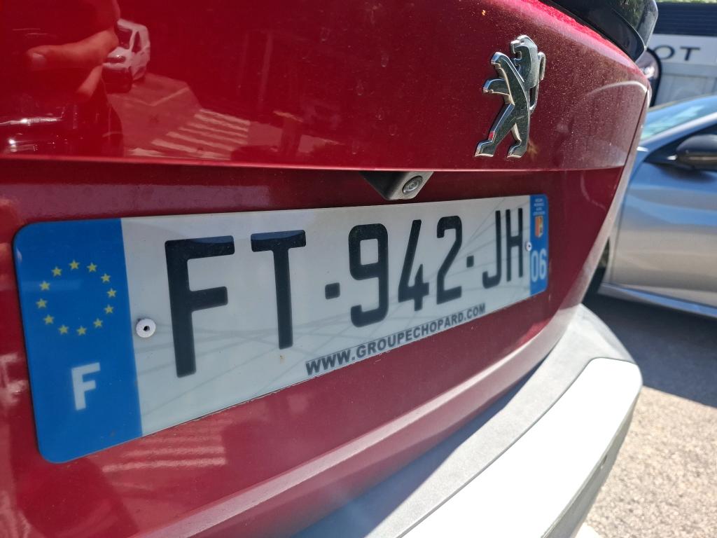 Peugeot 2008 BlueHDi 130 S&S EAT8 Allure Business 2020