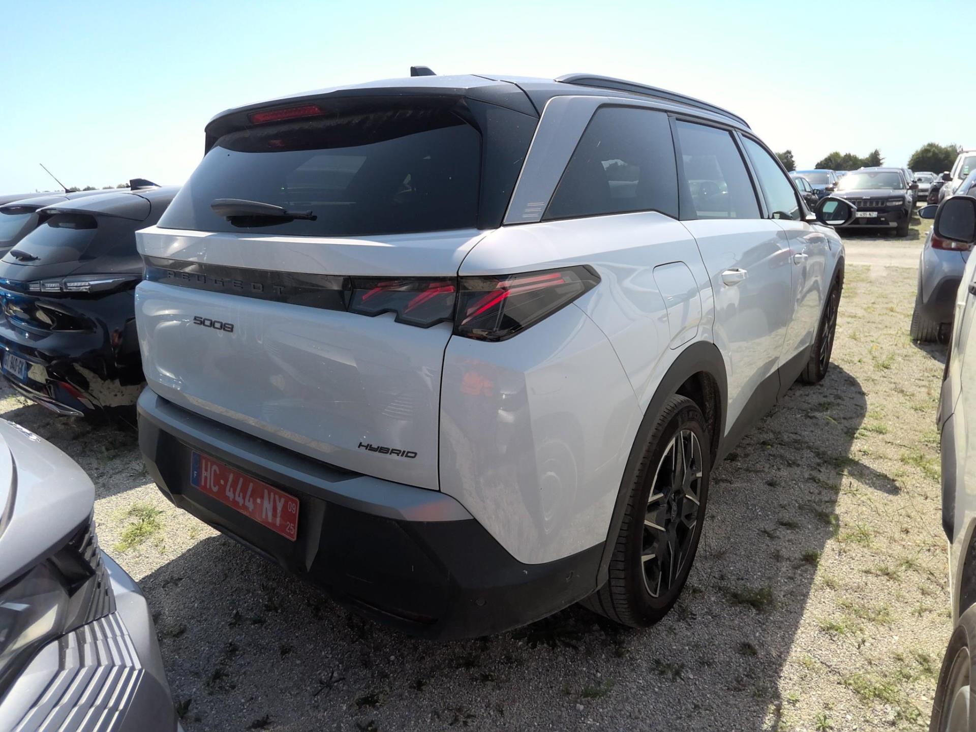 Peugeot 5008 Hybrid 136 e-DCS6 GT 2025