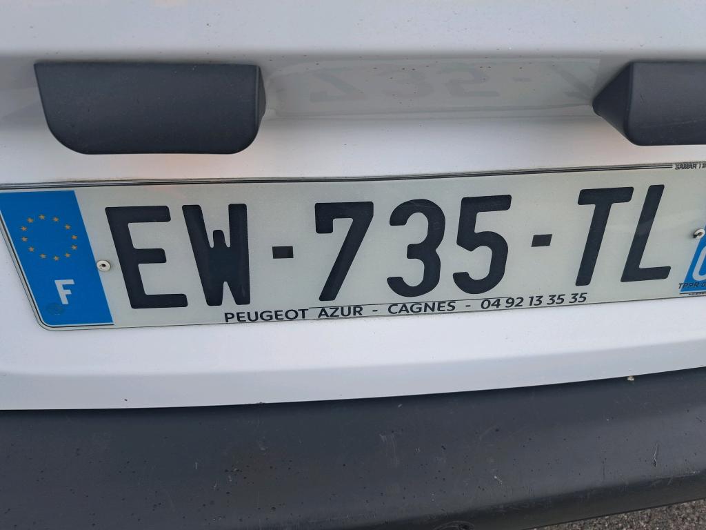 Peugeot PARTNER FOURGON STANDARD 1.6 BLUEHDI 75 BVM5 PREMIUM 2018