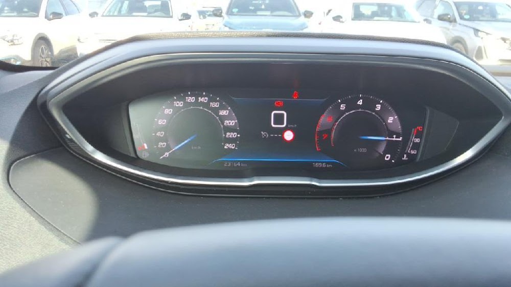 Foto Peugeot 5008 8