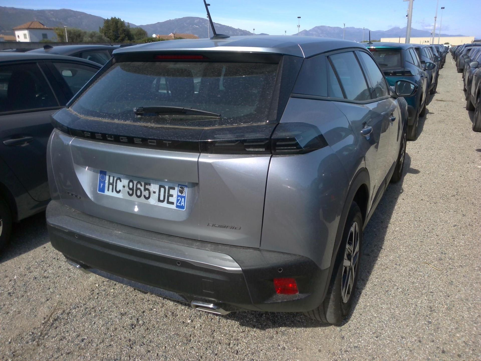 Peugeot 2008 Hybrid 136 e-DCS6 Style 2025