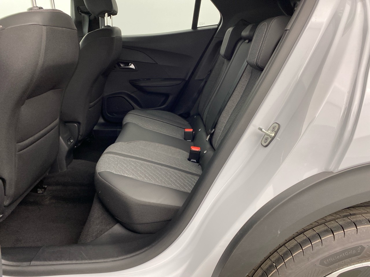 Peugeot 2008 PureTech 130 S&S EAT8 Allure 2024