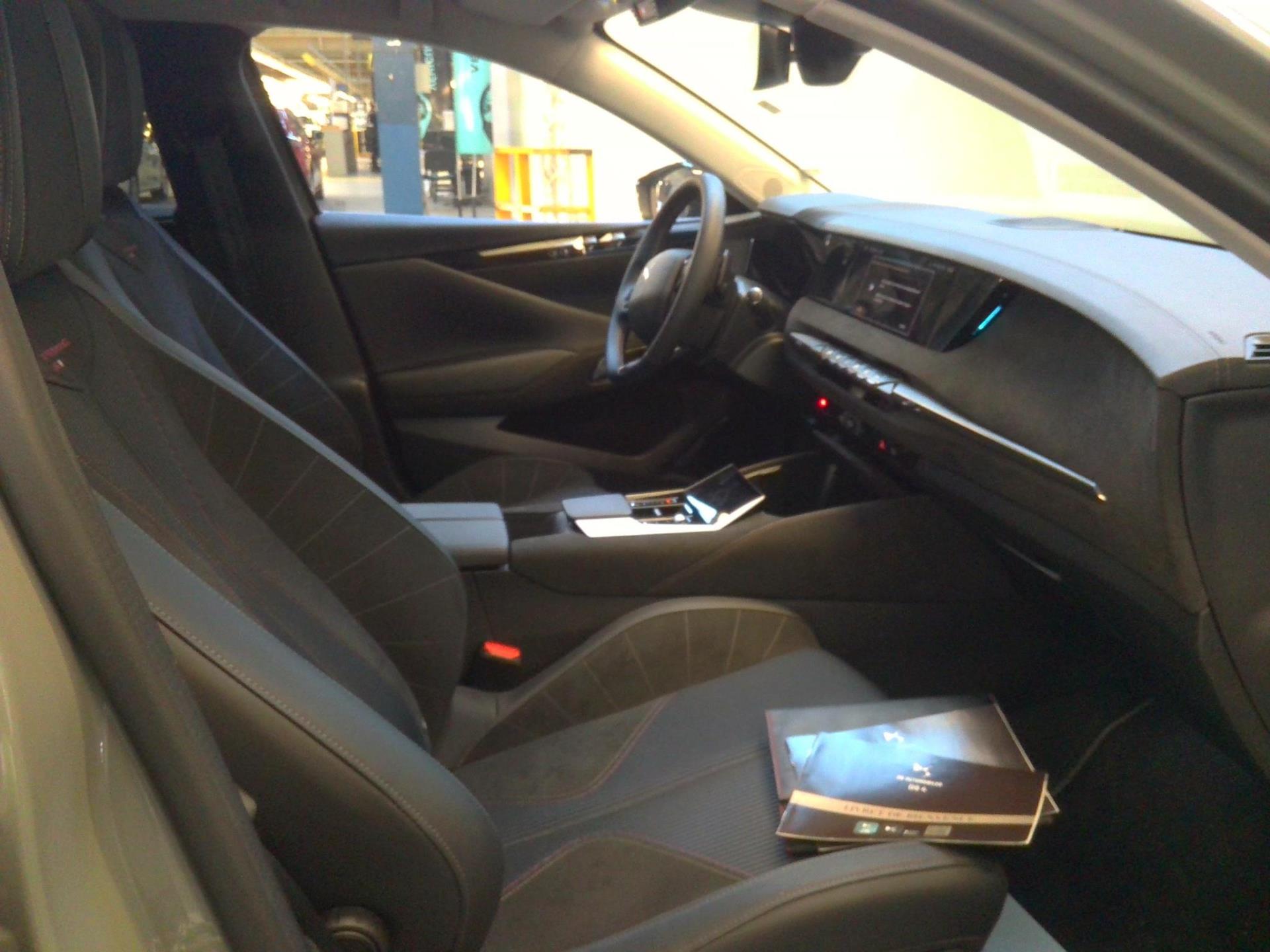 DS DS 4 Hybride E-Tense 225 EAT8 Performance Line 2024