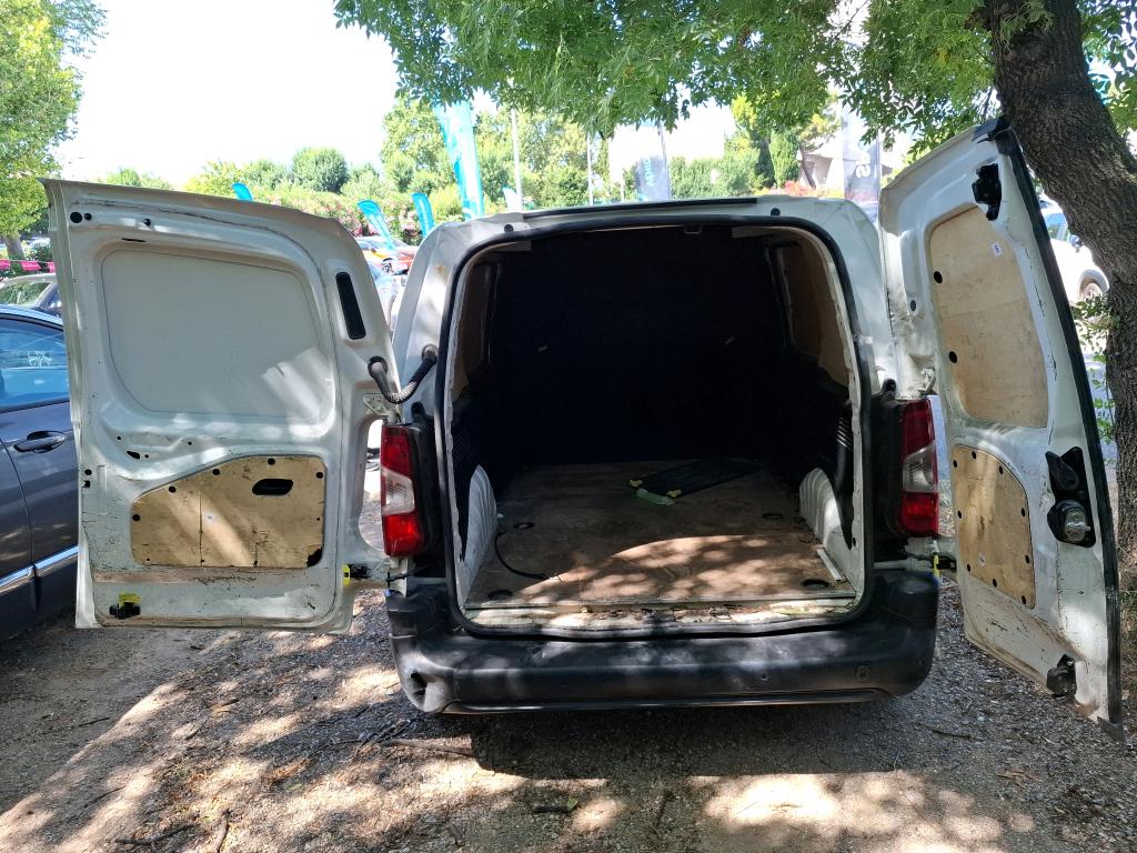 Peugeot PARTNER FOURGON STANDARD 650 KG BLUEHDI 75 BVM5 PREMIUM 2020