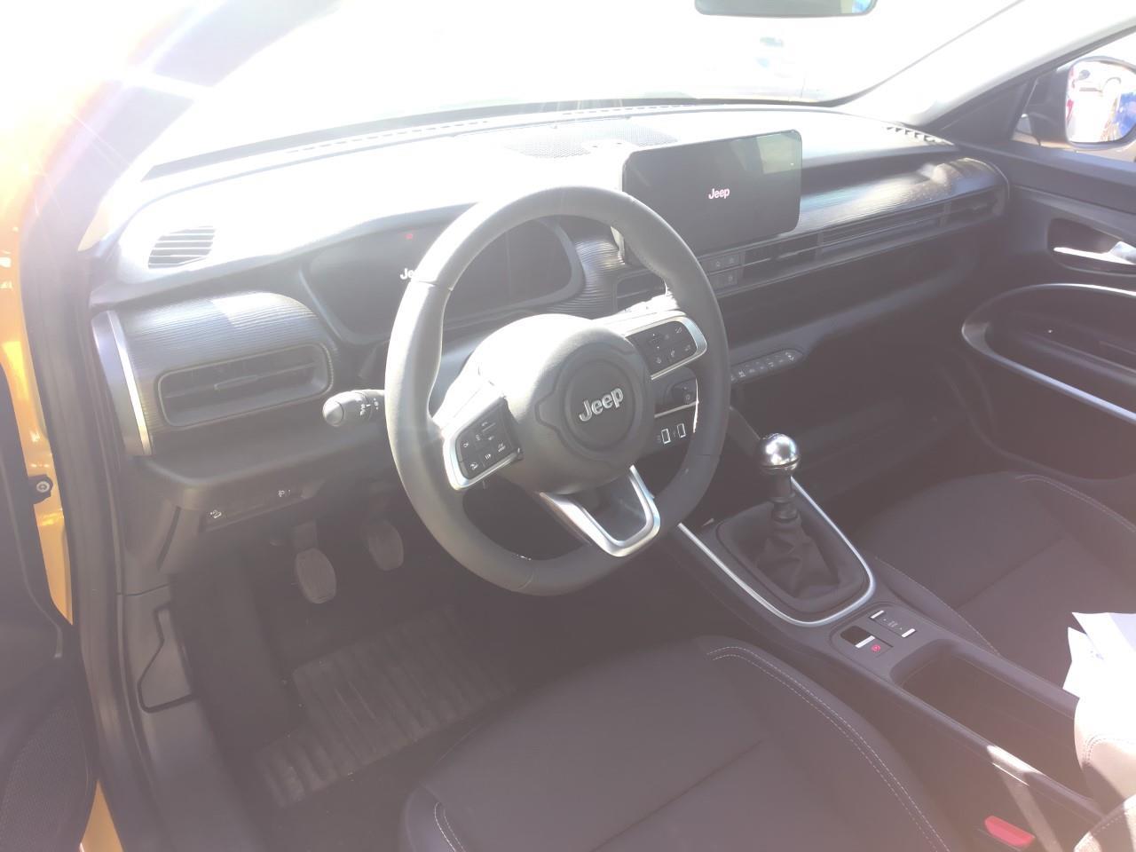 Foto Jeep AVENGER 2