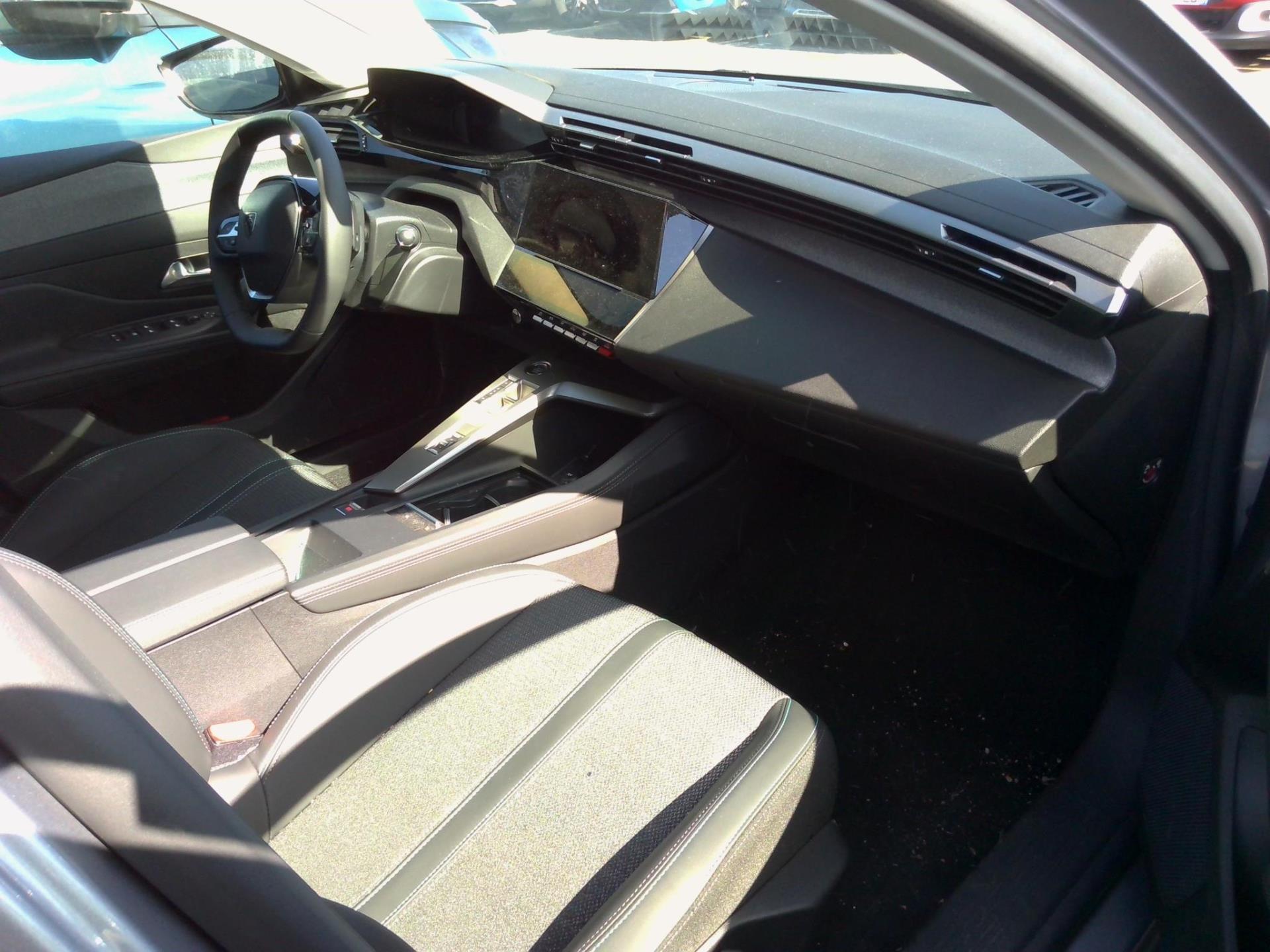 Peugeot 308 Hybrid 136 e-DCS6 Allure 2024