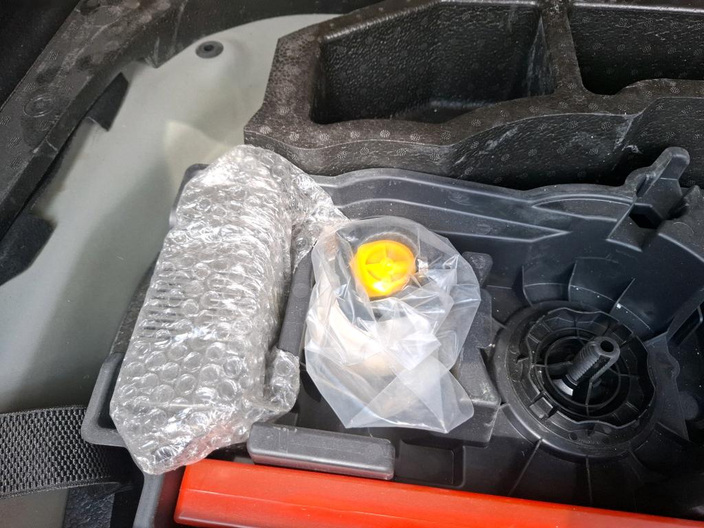 Peugeot 208 BLUEHDI 100 S&S BVM6 ACTIVE BUSINESS R 2022