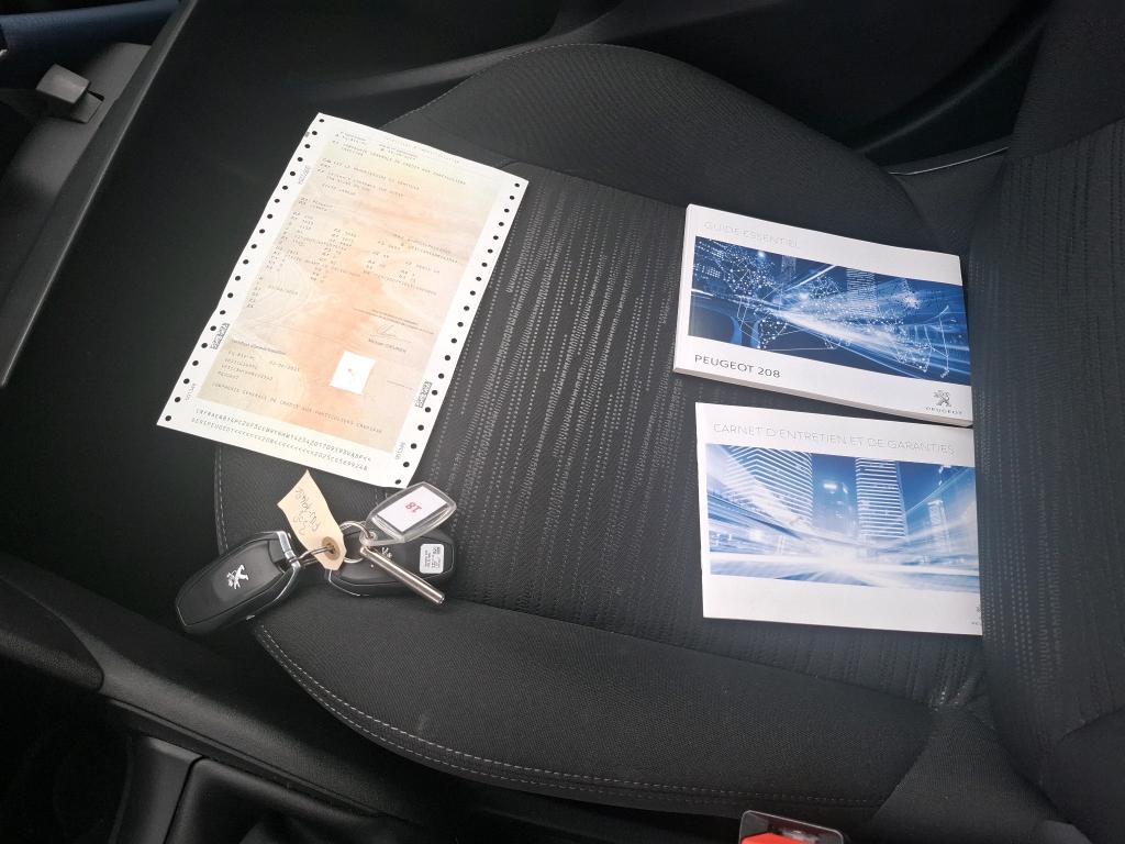 Peugeot 208 AFFAIRE 1.6 BLUEHDI 100 BVM5 PREMIUM PACK 2017
