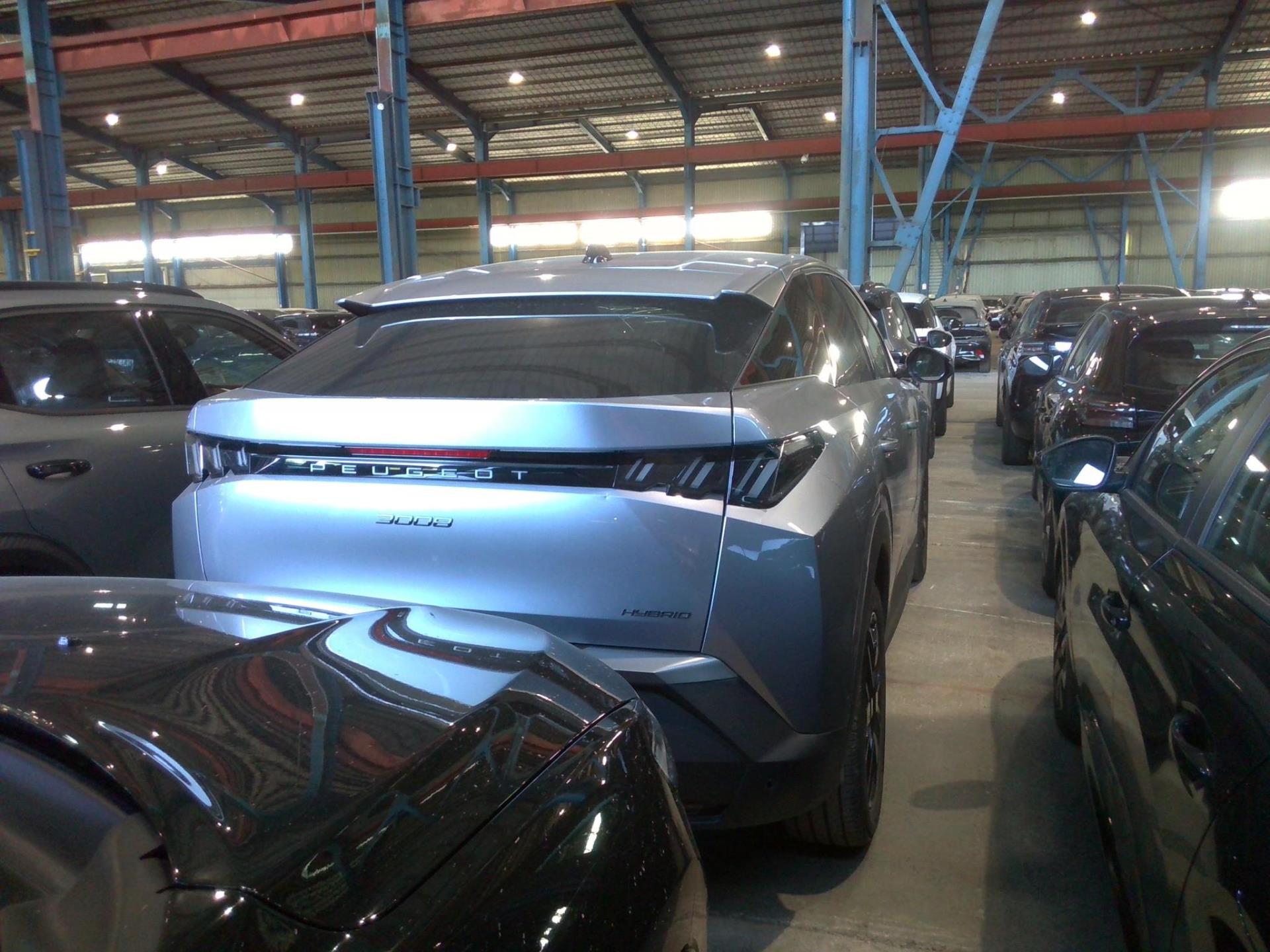 Peugeot 3008 Hybrid 136 e-DCS6 Allure 2025